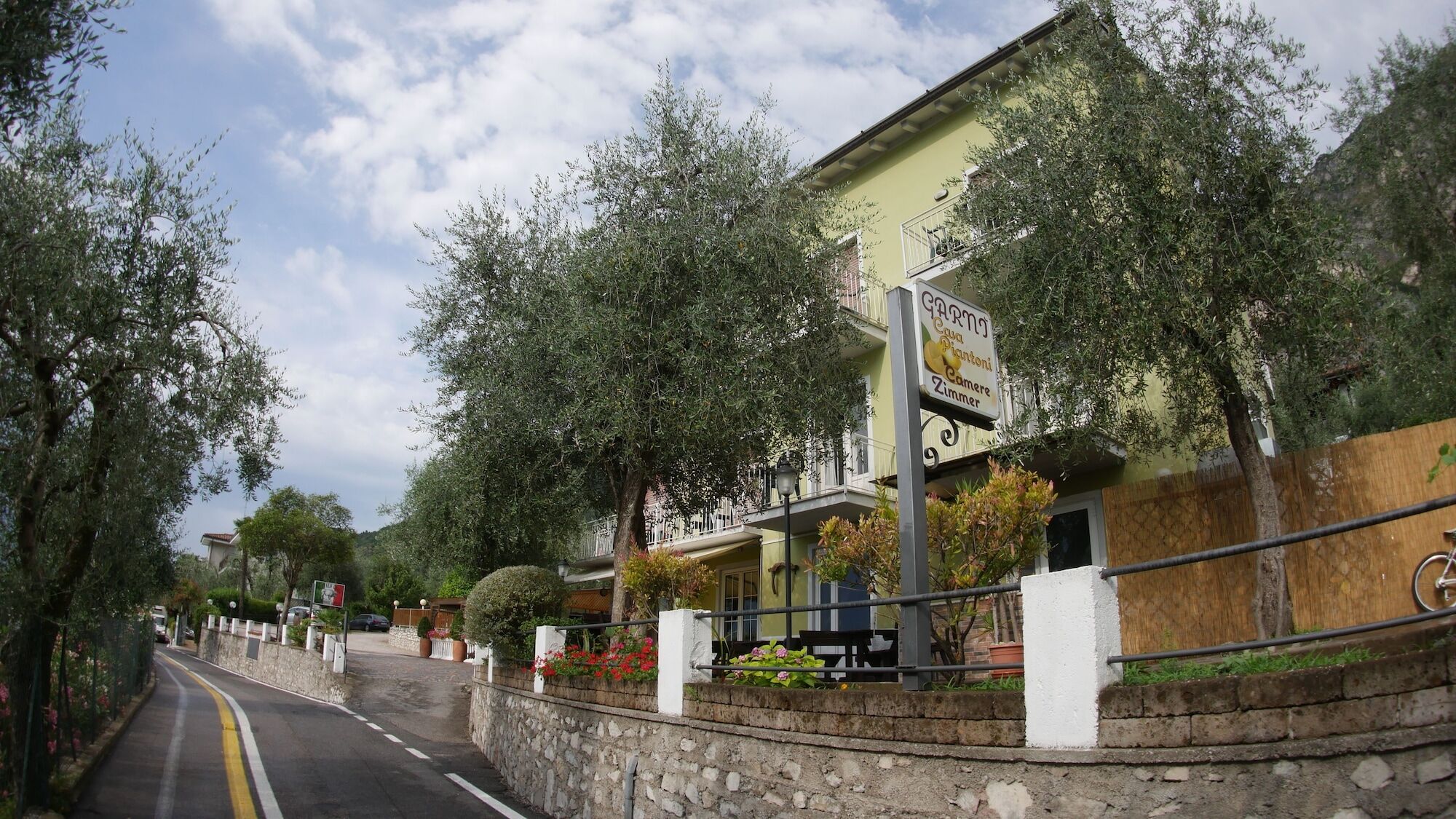 Hotel Casa Piantoni Лимоне-суль-Гарда Экстерьер фото